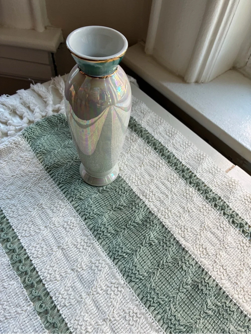 Bahamas Iridescent Shell Decorative Vase